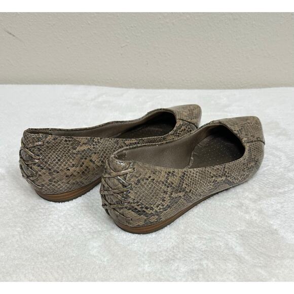 LifeStride Flex Pointed-Toe Snake Print Comfort Flats – Brown Faux Leather - Picture 4 of 8